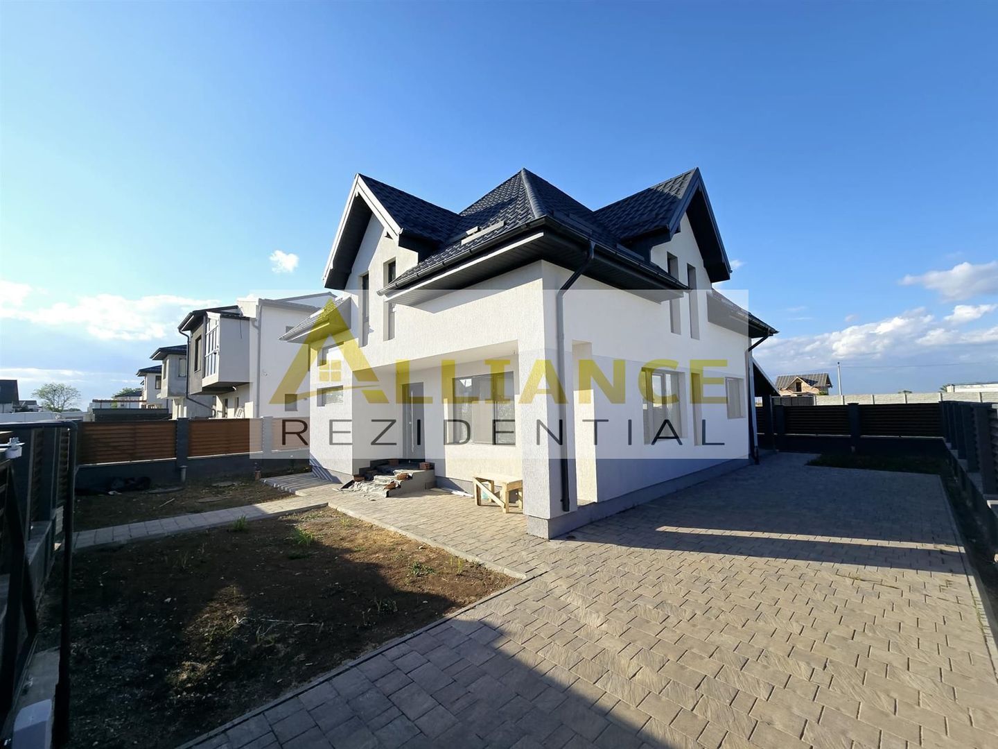 Vila individuala- 5 camere- 3 bai- incalzire pardoseala- - Poză 1