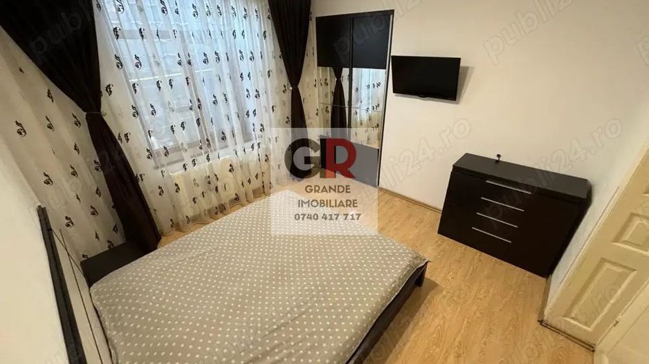 Casă / Vilă de închiriat în Central, Tulcea - Poză 1