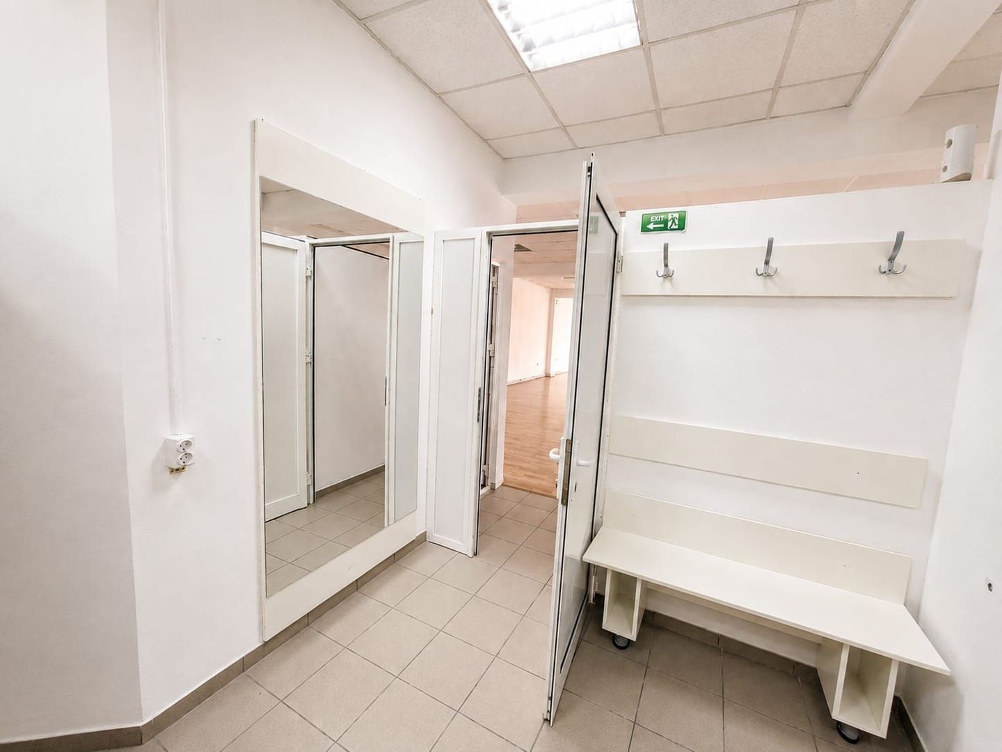 Inchiriere spatiu comercial-sala diverse Centru Pitesti - Poză 9