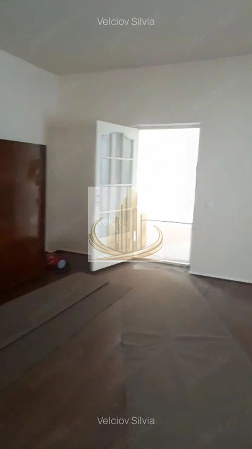 Casă individuală Dudeștii Noi | 2.526 mp teren | Pivniță - Poză 4