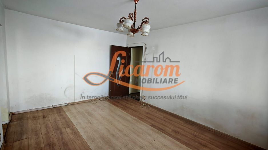 Apartament 2 camere,parter,semidecomandat,zona Coca Cola - Poză 8