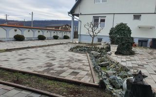 Proprietate cu 2 case | 540 mp utili | Teren 1000 mp | Tălmaciu - Poză 1