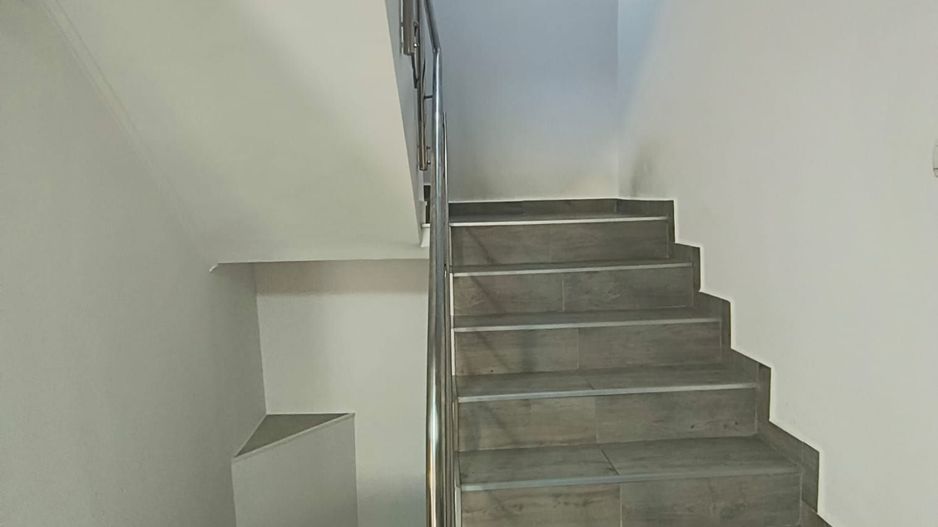 Camil Ressu- Ramnicu Sarat-adiacent- Fizicienilor curte+piscina - Poză 12