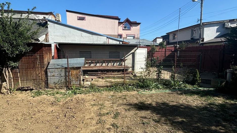 Teren  Auchan Vitan T226 - Poză 6