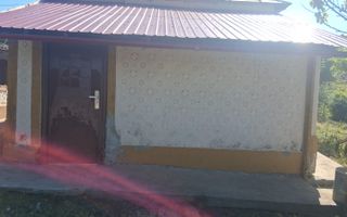Casă cu teren de 1.470 mp de vânzare – Fântânele, Scânteiești - Poză 3