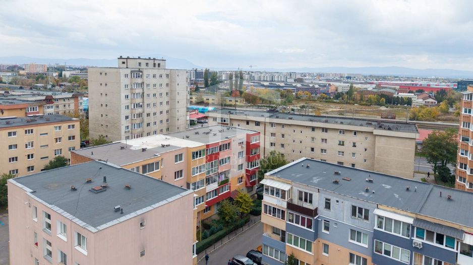 Triaj-Coresi-3 camere+2 bai-70 mp utili NERENOVAT - Poză 20