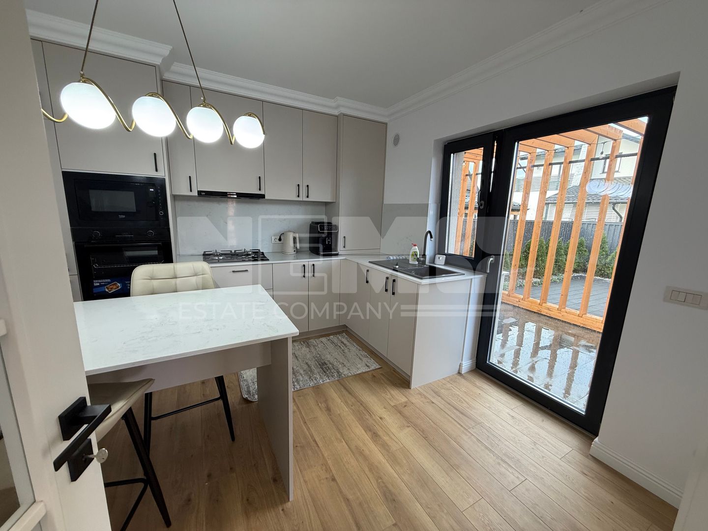 Casă de închiriat Radauti | 180 mp | 5 camere - Poză 1