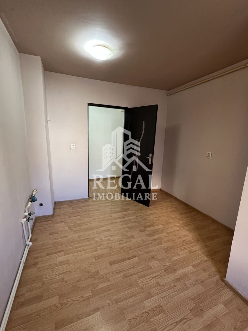 Apartament 4 camere de vânzare – Micro 5/1 | Etaj 1 | 80 mp - Poză 6