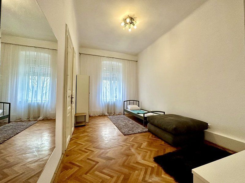 Apartament central, 4 camere - renovat - Poză 29