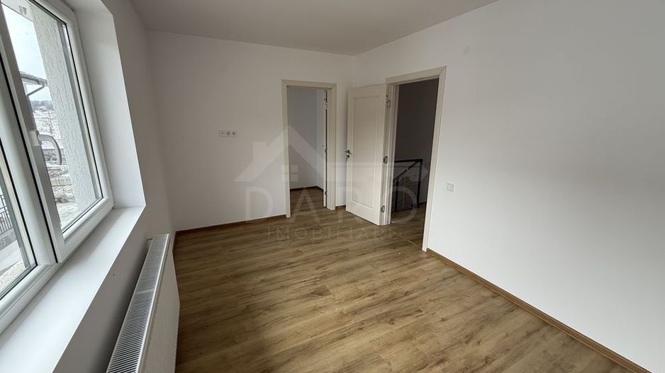 🏡 Case tip triplex de vânzare | 110 mp | Garaj | 126.000 € - Poză 4