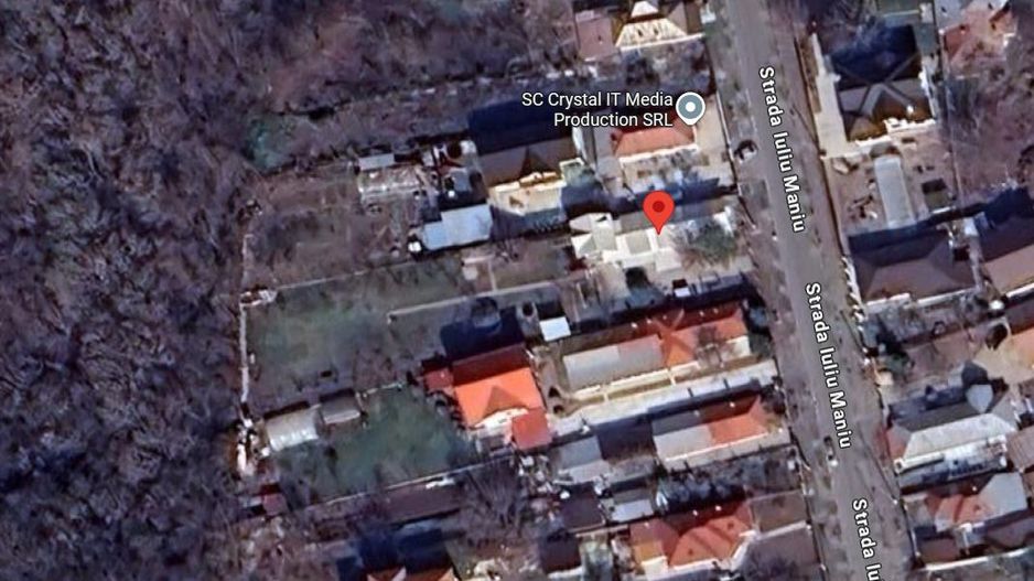 Casa in zona centralain vecinatatea padurii - Poză 5