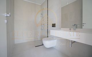 Stațiunea Mamaia - Vânzare apartament cu 2 camere, 2 bai cu vedere la mare. - Poză 17