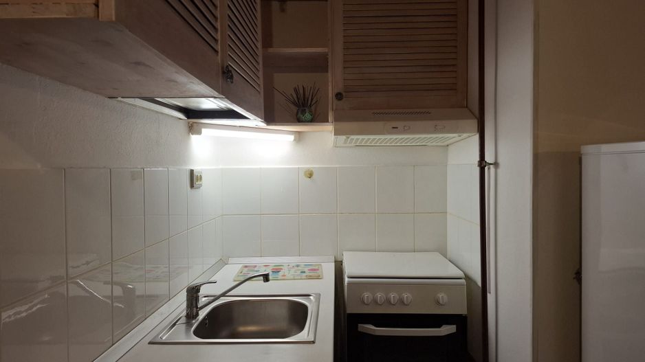 URGENT!,  VILA CONSOLIDATA, mobilat si utilat modern, liber - Poză 14