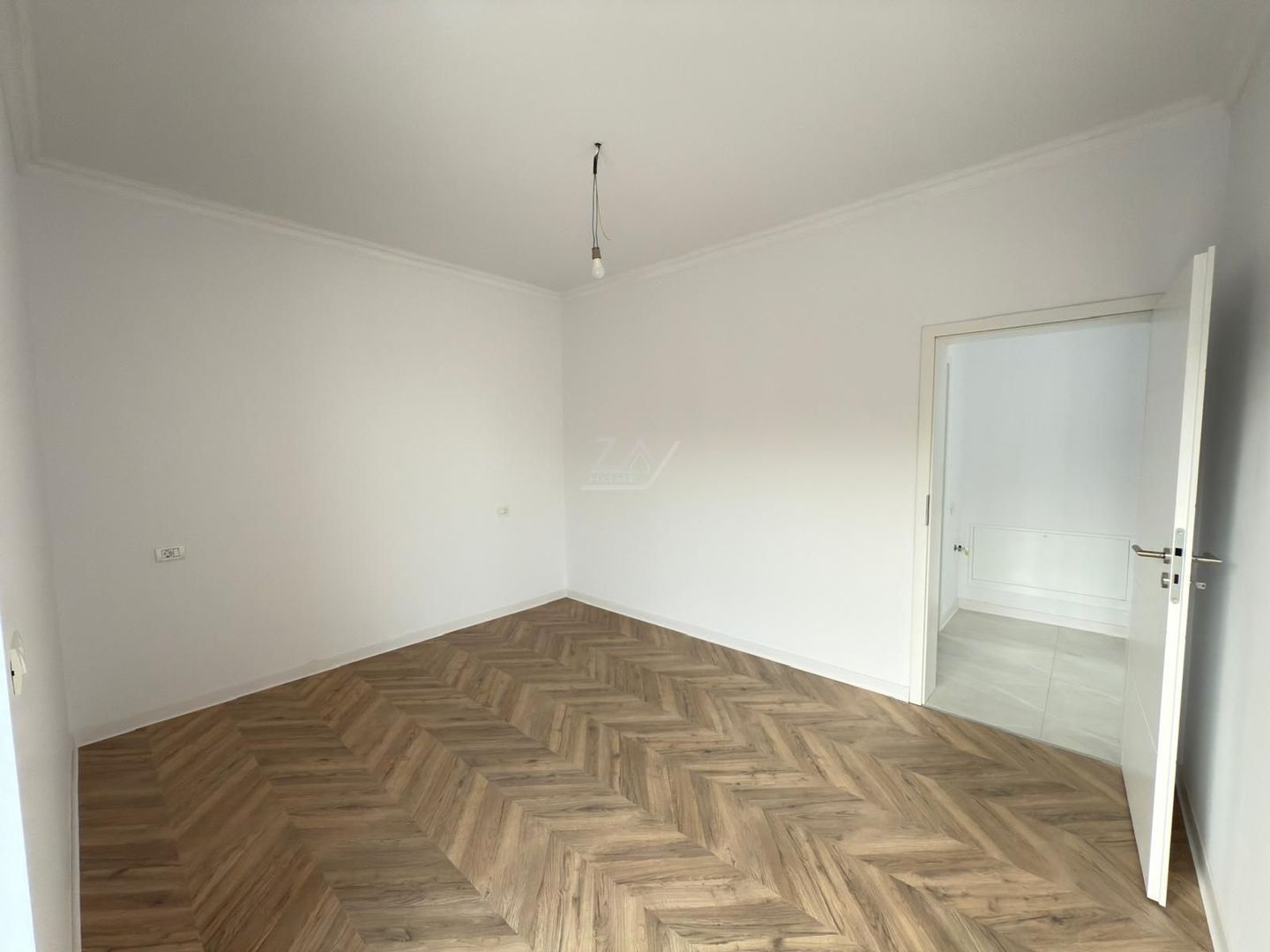 Asfalt. Loc de parcare. - Poză 11