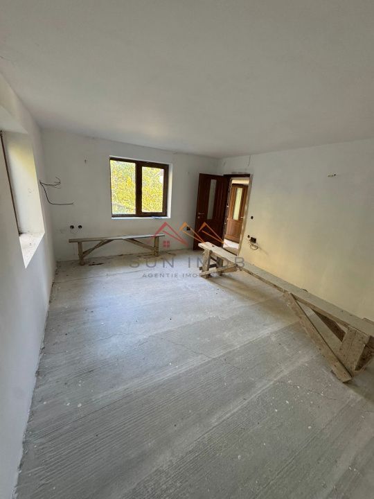 Vila S+P+E, priveliste deosebita, 6 camere, garaj, terasa, Cornu, PH - Poză 9