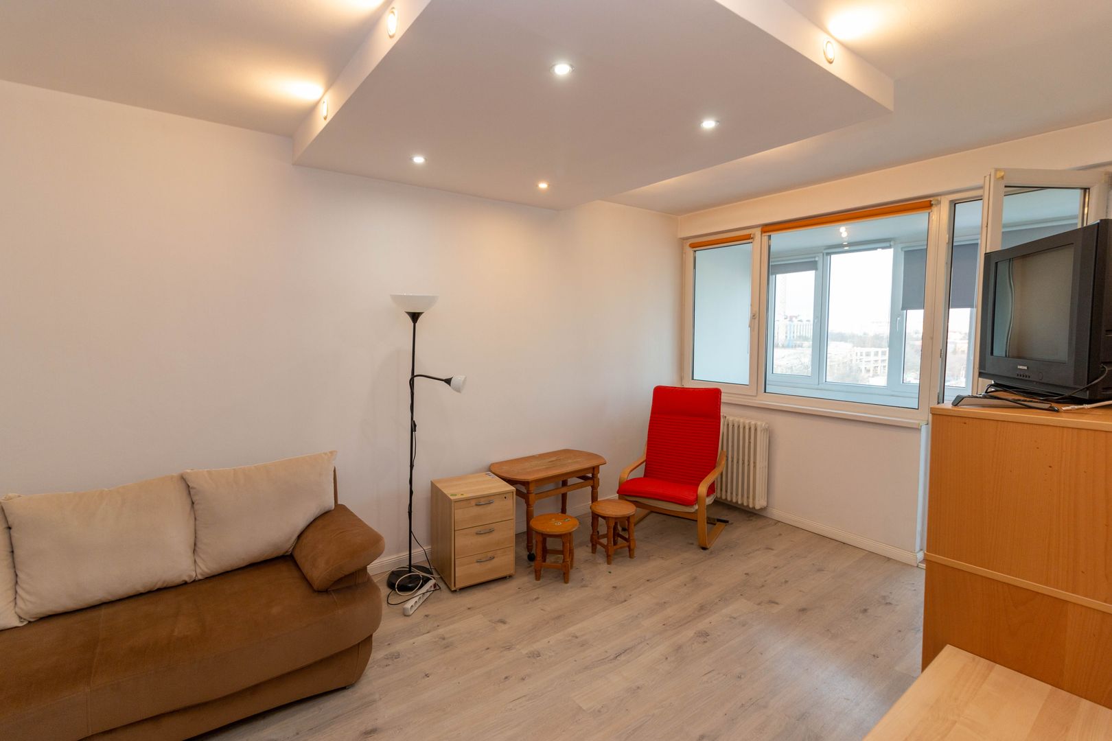 Apartament cu 2 camere decomandat de vanzare in zona Muncii Basarabia - Poză 2