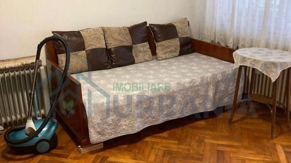 Apartament de vanzare 2 camere Copou Bulevardul Carol - Poză 1
