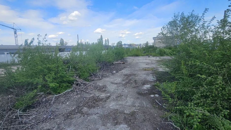 DE ÎNCHIRIAT – TEREN INTRAVILAN 2.077 MP - ZONA INDUSTRIALA - STR. MACULUI - Poză 6