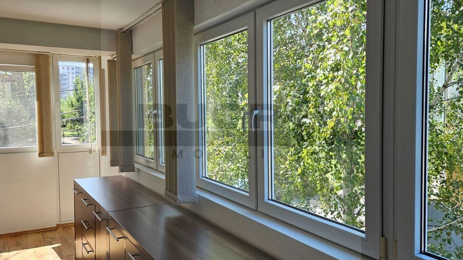 Apartament de 2 camere, decomandat, 73mp, parcare, zona Trifoiului - Poză 12
