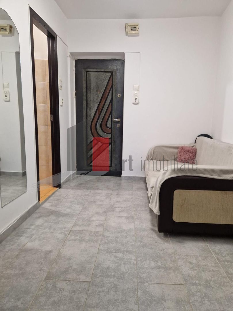 Garsoniera mare Crangasi - Poză 3