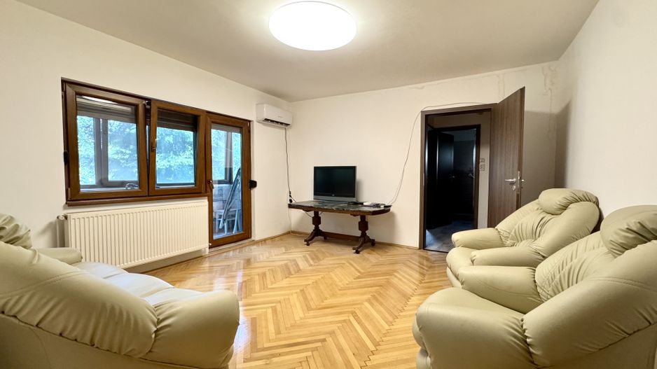 Apartament 3 camere, spațios, etaj 1 – Zona Lipovei / Iulius Mall - Poză 1