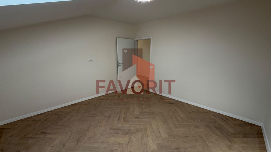 NOU. Disponibil imediat. Decomandat. Zona Soarelui - Poză 13