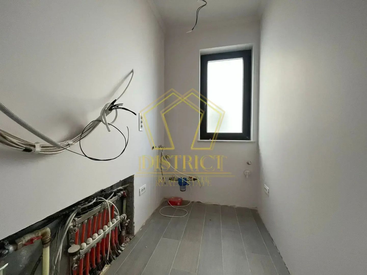 Duplex cu finisaje premium, perete dublu | 5 camere | Mosnita - Poză 9