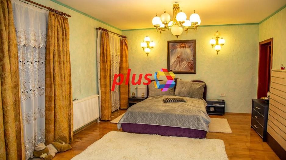 Conac cu piscina - 1810 mp - Poză 19