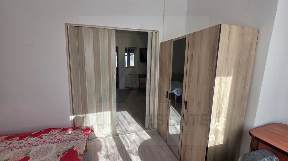 Studio la curte utilat complet cu terasa  zona Lazaret - Poză 3