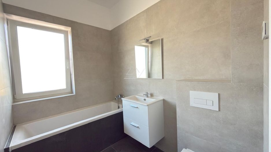 Etaj intermediar. Finisaje calitative. Loc de parcare. - Poză 3