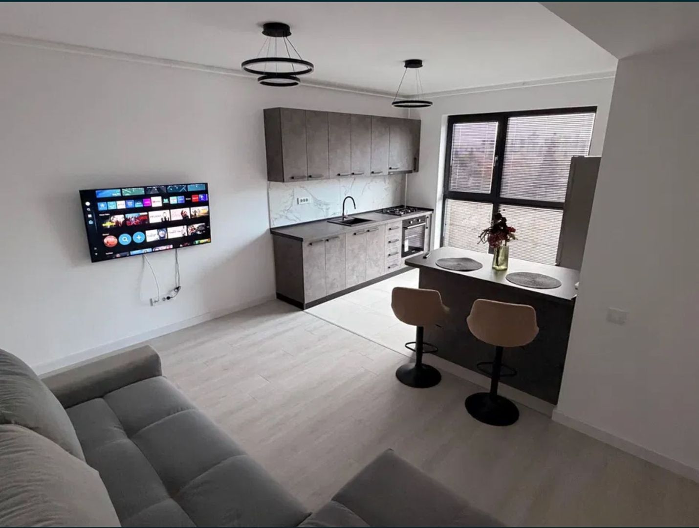 GARSONIERA TOWER RESIDENCE, CENTRALA PROPRIE, LOC DE PARCARE, MOERN - Poză 2