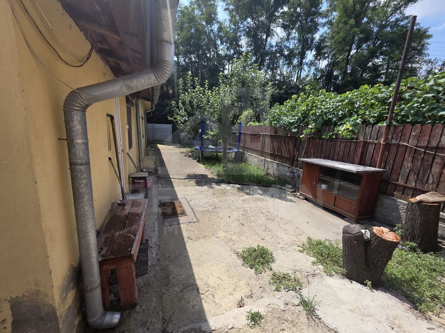 Casa cu 5 camere de vanzare in zona Bordei Calea Bucuresti 785mp - Poză 2