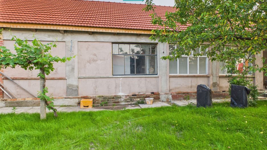 Casă cu 3 camere în Galșa, Arad, teren 1197 mp - Poză 14