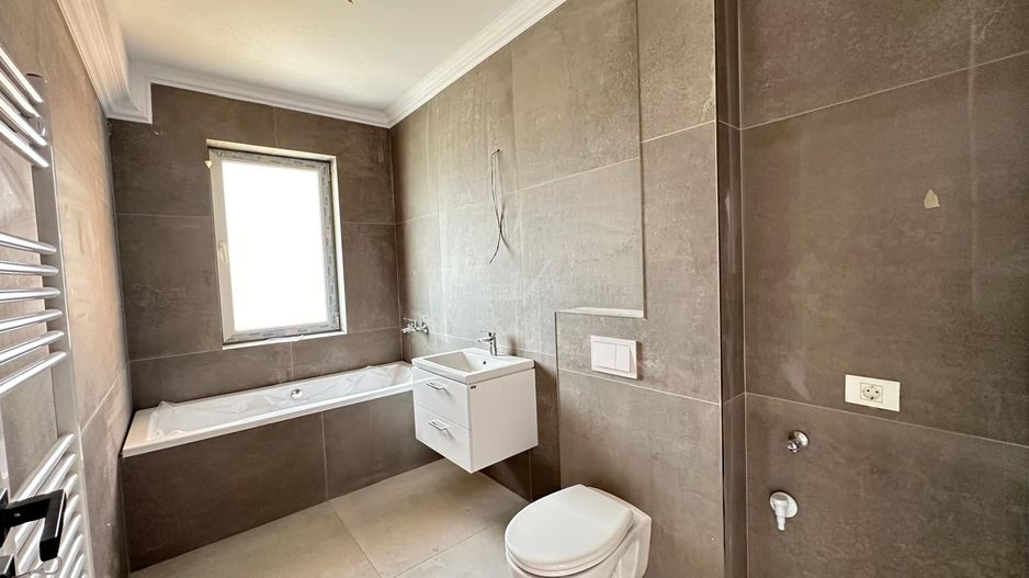 Drumul Boilor - Lidl. Etaj 1. 2 locuri de parcare. - Poză 3