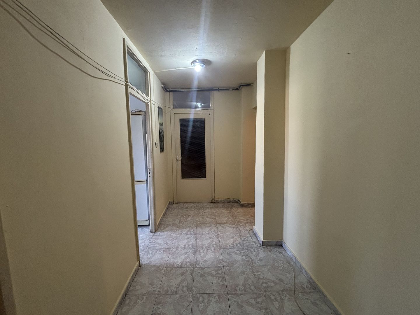 Decomandat si spatios aproape de Spitalul Judetean - Poză 3