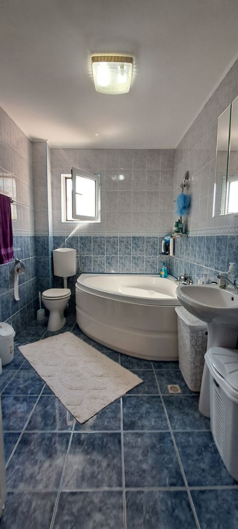 Brancoveanu vila 5 camere, garaj subteran, utilitati, acte disponibile - Poză 9