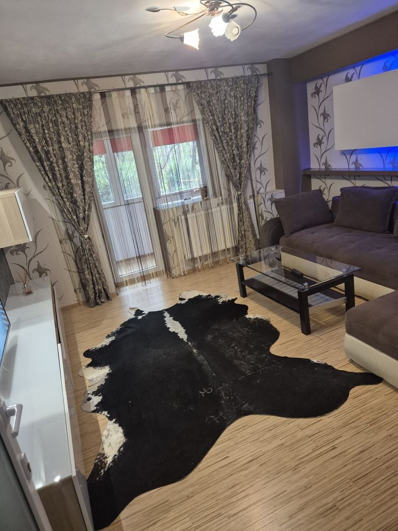 De vanzare apartament 3 camere Craangasi Lacul Morii ap - Poză 1