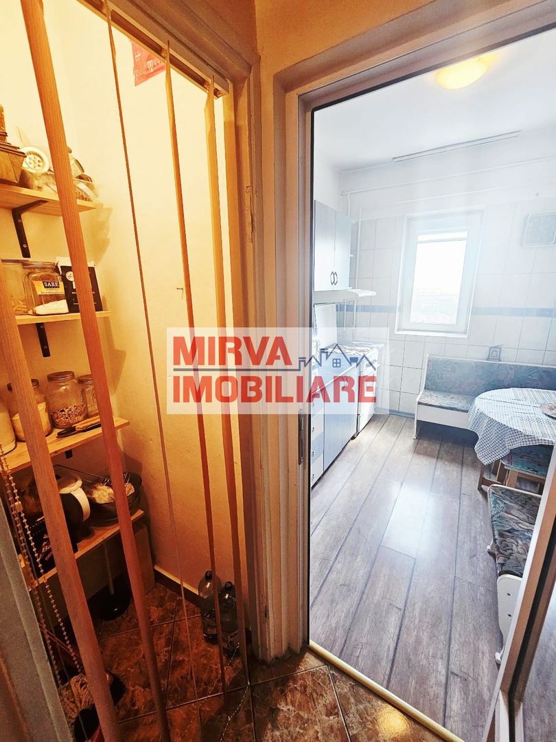 Vânzare apartament 3 camere | Zona Vest – Lămâița | Etaj 10/10 - Poză 10