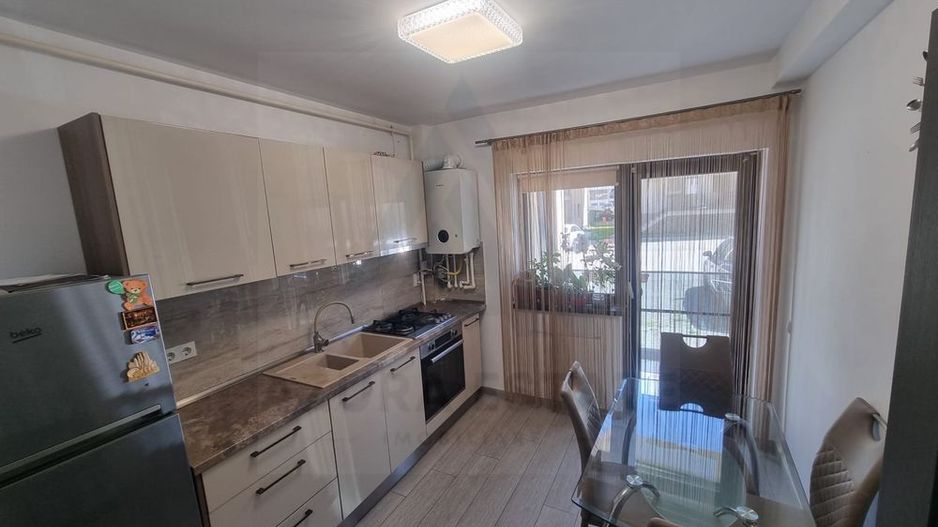 Apartament spatios 2 camere 60 mp utili balcon 7 mp Doamna Stanca - Poză 2