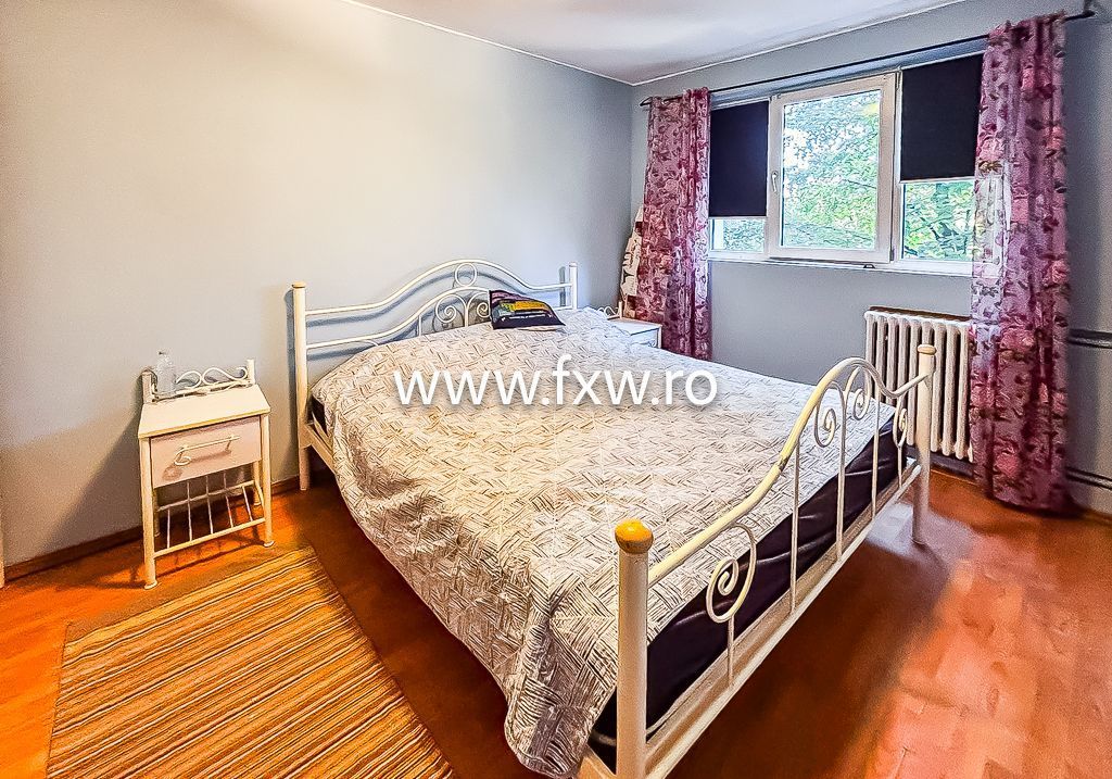 Apartament 3 camere semidecomandat, mobilat și utilat modern - Poză 2