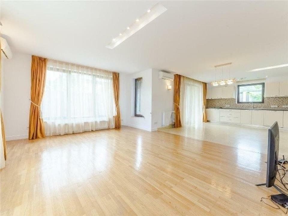 Inchiriere vila 5 camere Oxford Gardens - Poză 6