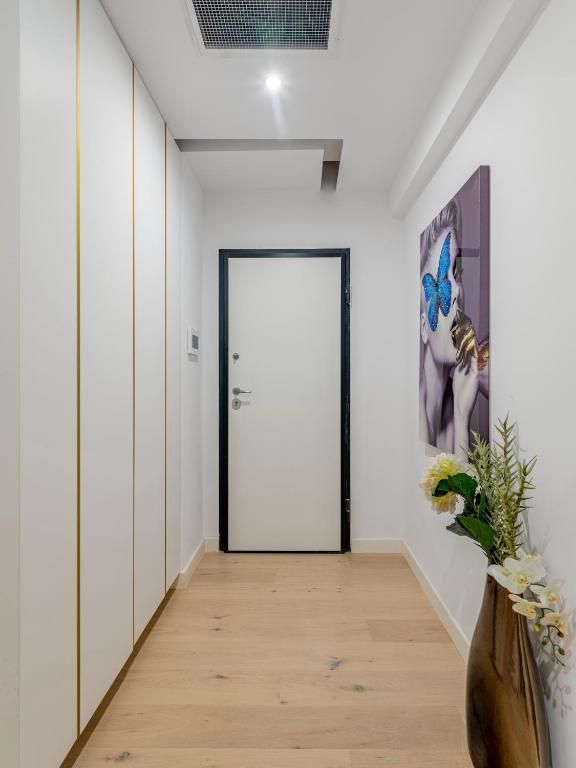 Renting Bucharest | 1 bedroom apartment | Herastrau | Own garden | Parking - Poză 7