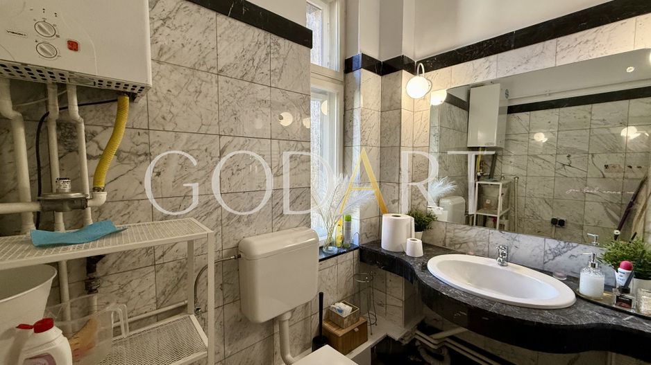 Apartament in vila | Ultracentral | 2 intrări | Garaj 30 mp | Renovat - Poză 15