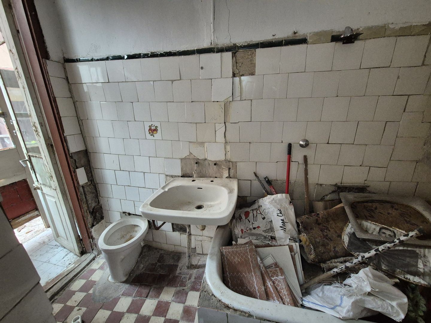 Casa P+1  - Dacia - Eminescu - curte comuna - Poză 20