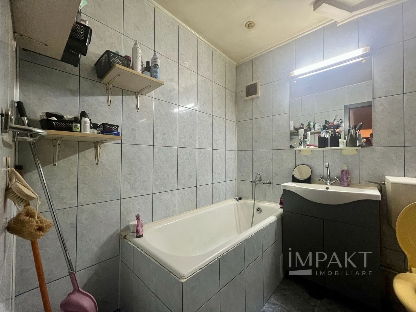 Apartament cu 3 camere decomandate in zona Primaverii - Poză 5