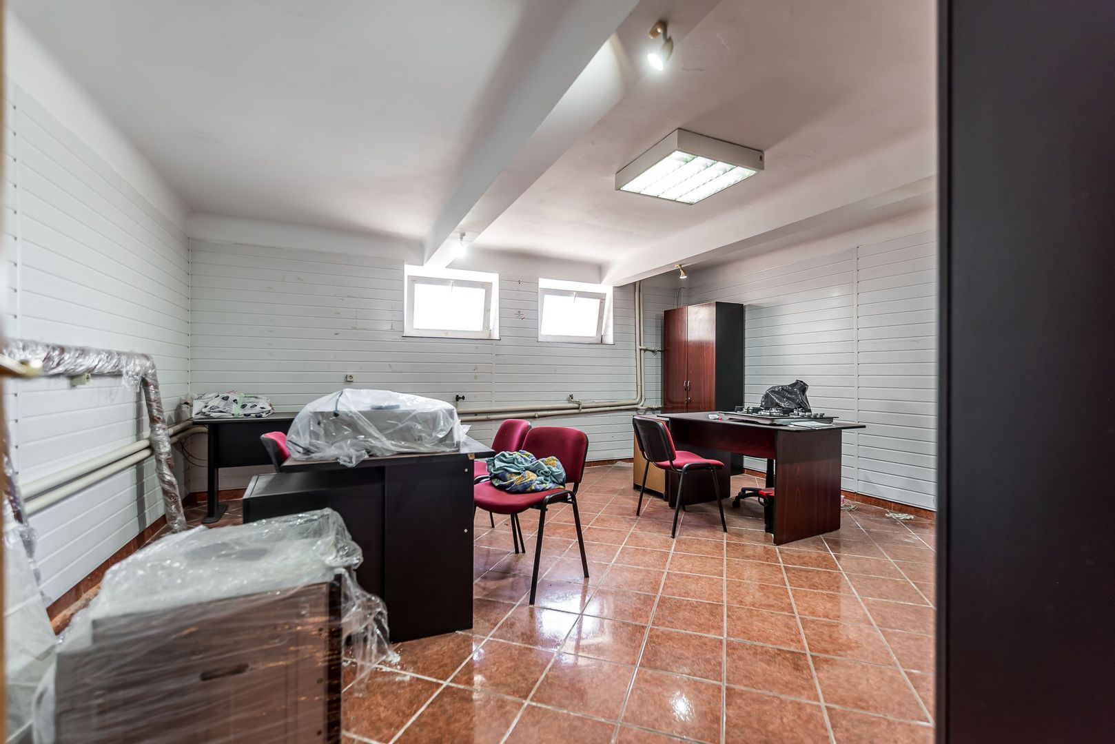 Etaj întreg vis-à-vis de Tribunalul Arad | 269 mp | Demisol privat - Poză 9