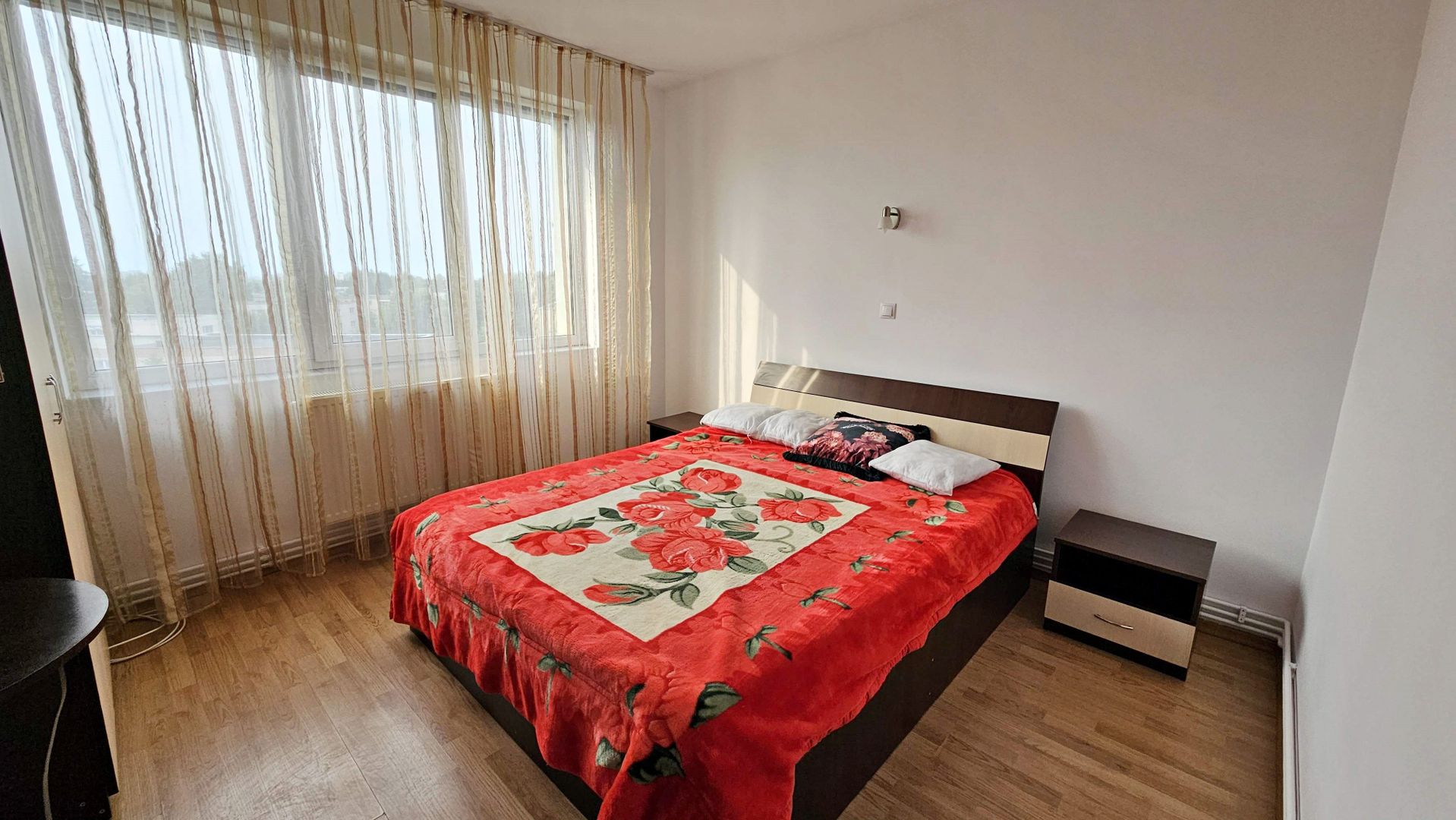 Bulevardul Saturn apartament mobilat si utilat cf I - Poză 3