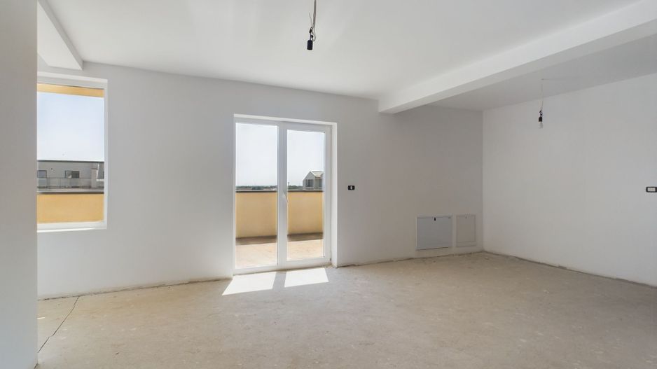 Apartament 3 camere, zona Torontalului - Poză 3