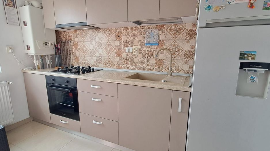 Sos. Alexandriei, 2 camere decomandat, 57 mp, centrala, parcare STB - Poză 1