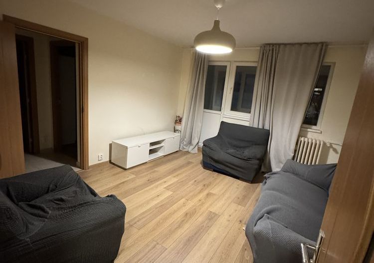 Apartament 2 camere de inchiriat, utilat si mobilat, 3 min metrou Favorit - Poză 1